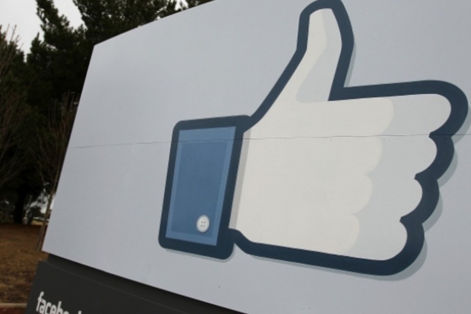 Gastos do Facebook são aprovados por analistas, mas não por investidores