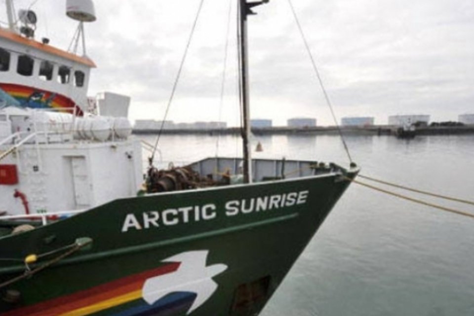 Rússia acusa Greenpeace de vandalismo