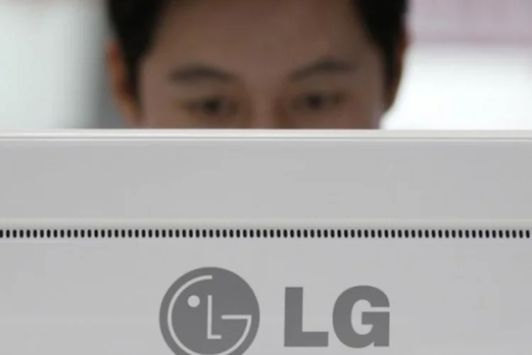 LG (Reuters)