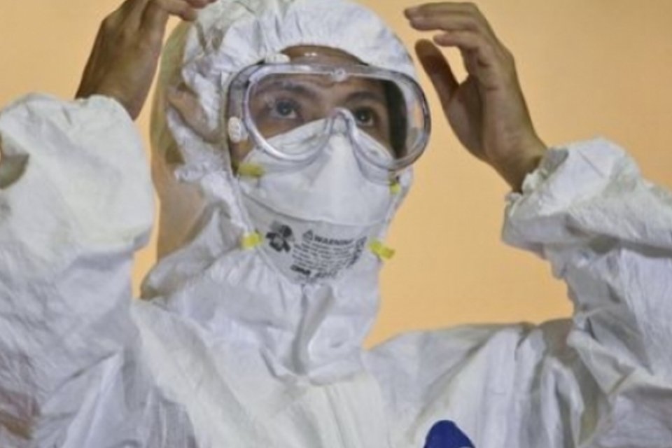 Profissional de saúde exposto ao ebola será internado nos EUA