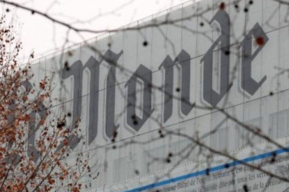 Le Monde mantém informações sobre espionagem após acusações