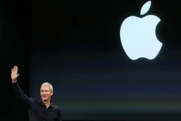 apple (Reuters)