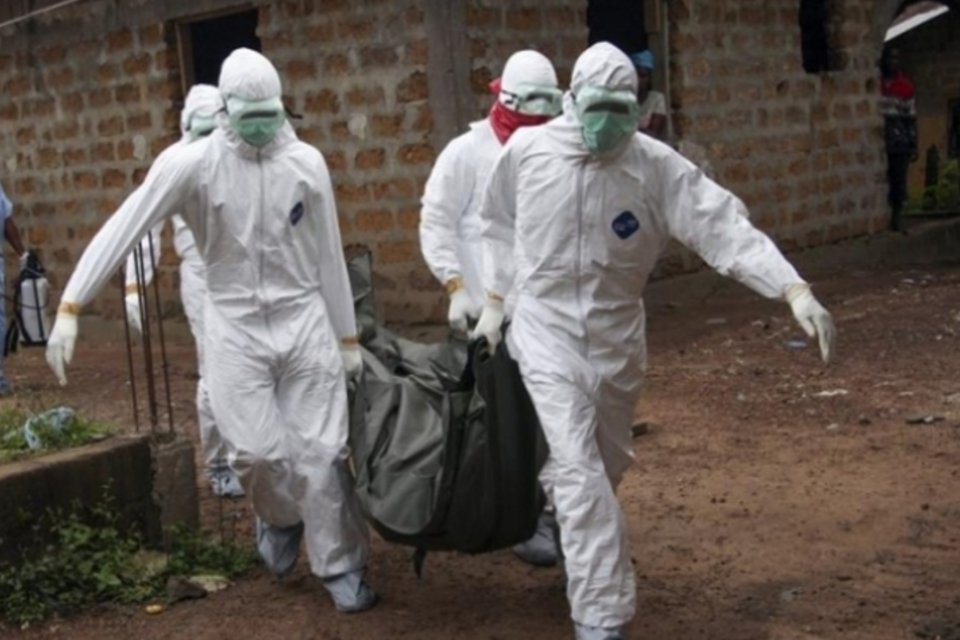 Ebola já matou 134 agentes de saúde na África