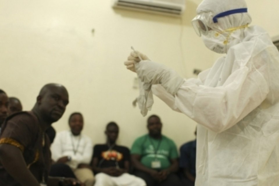 Nigéria inicia triagem contra Ebola em aeroportos