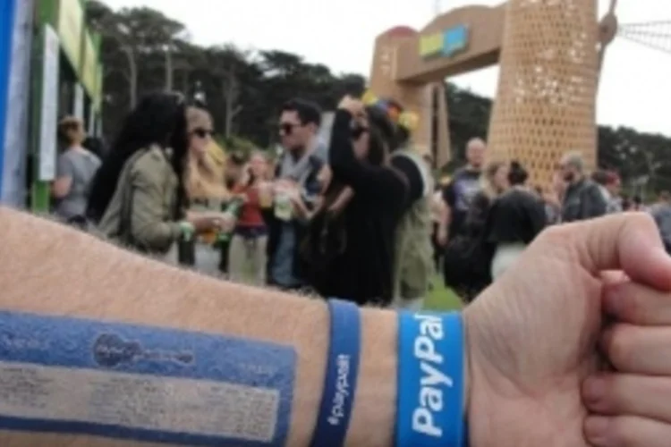 paypal (AFP)