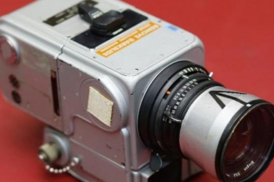 Única câmera fotográfica que voltou de uma missão Apollo irá a leilão
