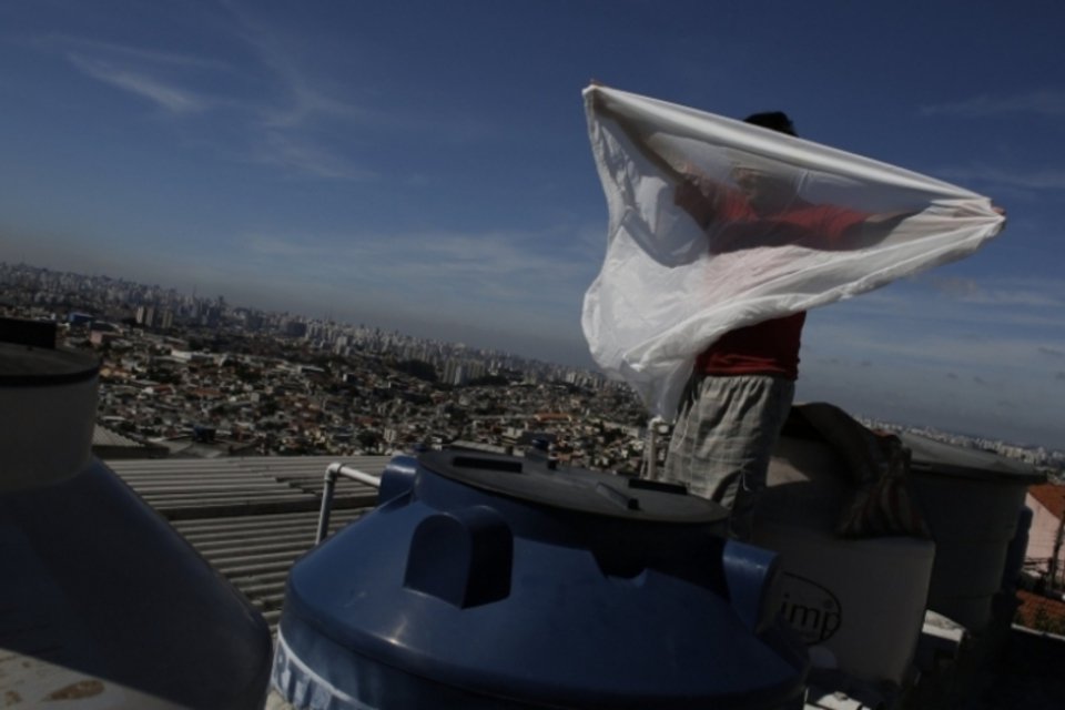 Secretário diz que dengue está acima de níveis razoáveis e preocupa em São Paulo