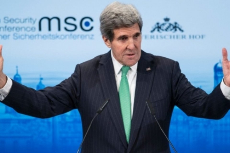 Secretário de Estado John Kerry volta a usar sua conta no Twitter