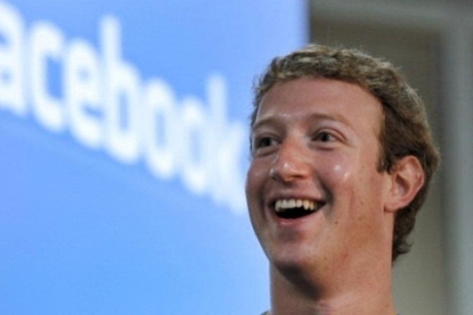 Zuckerberg irá vender US$ 2,3 bilhões em ações do Facebook