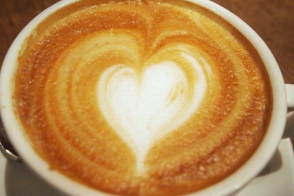 Tomar café pode ajudar a evitar câncer de fígado