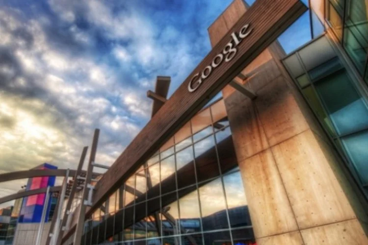 google (Stuck in Customs/flickr)
