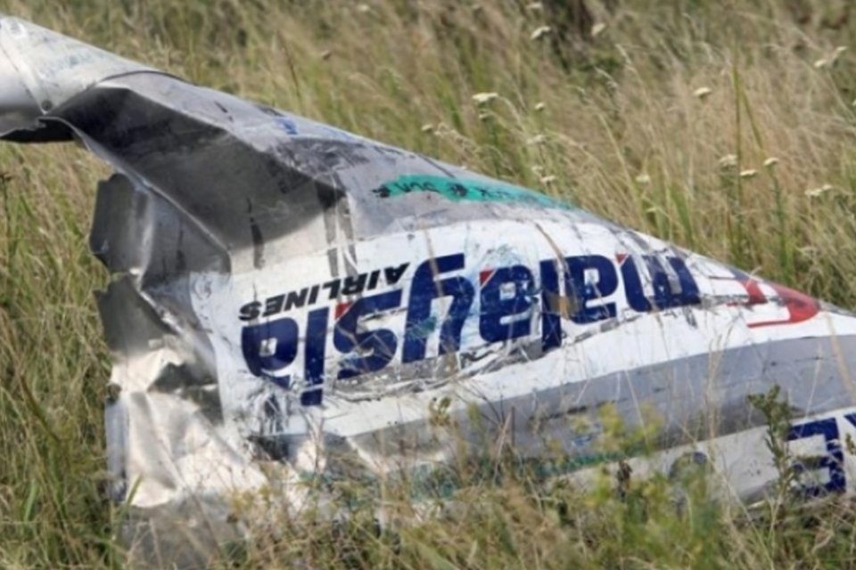 Rússia e Ocidente trocam acusações sobre acidente do MH17