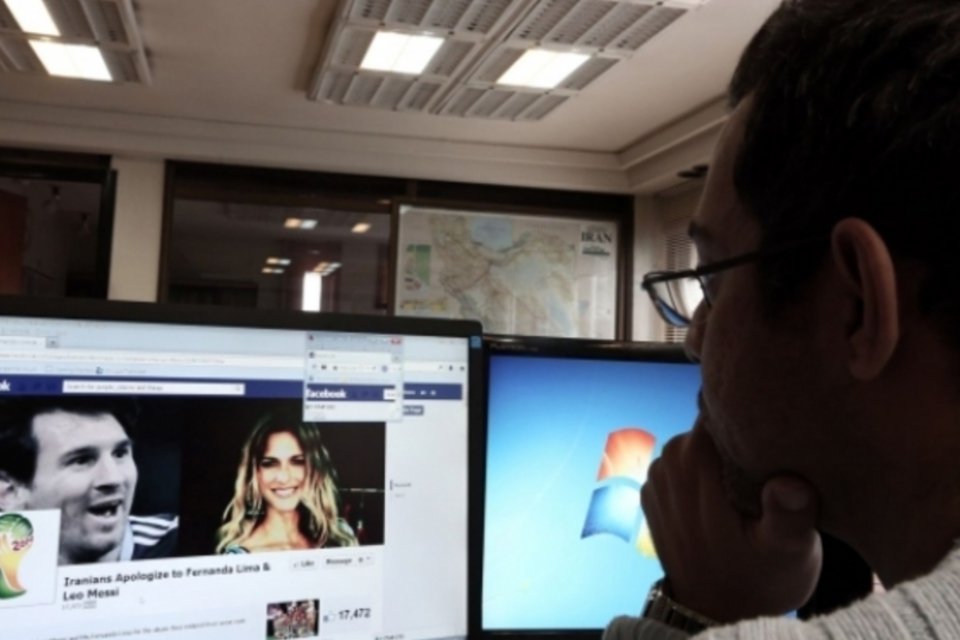 Usuários do Facebook curtem fotos desde que não apareçam nelas
