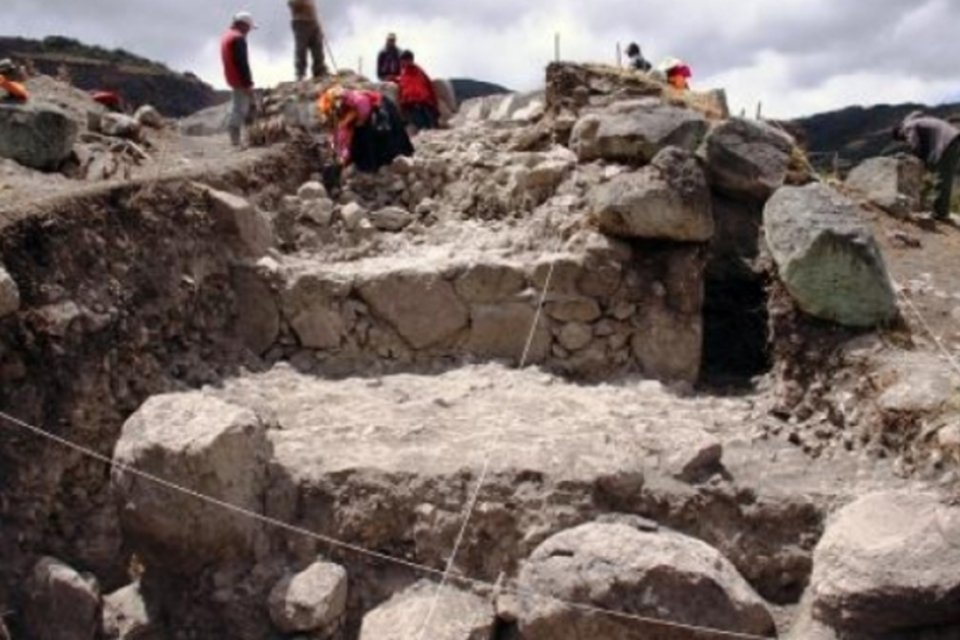 Descoberto no Peru templo cerimonial com 3.000 anos