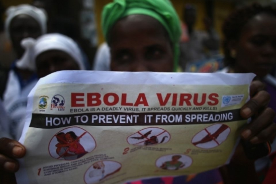 UE se reúne para preparar ofensiva contra o Ebola