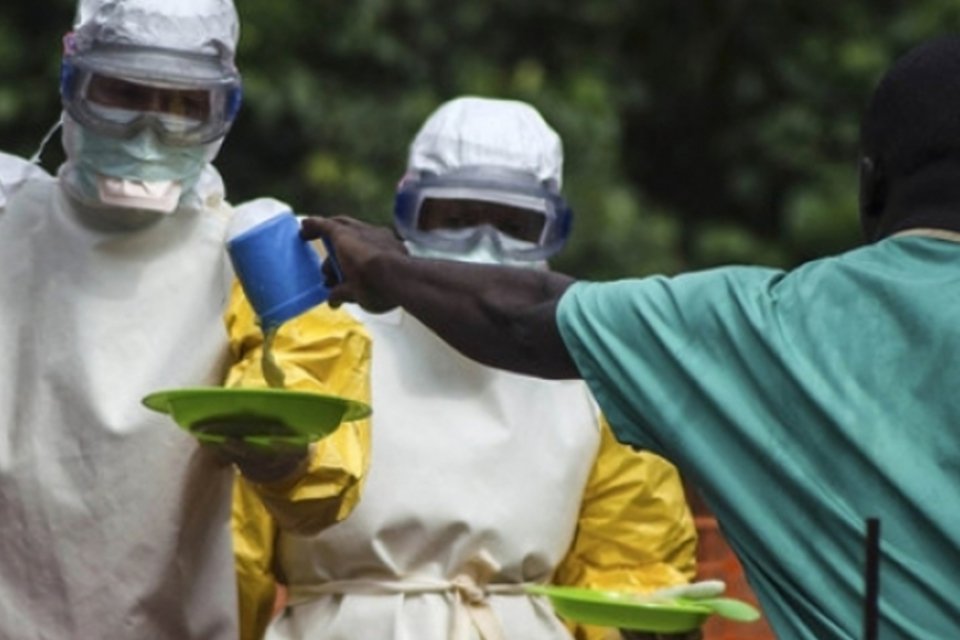 Mortos por Ebola superam 6 mil e situação em Serra Leoa piora