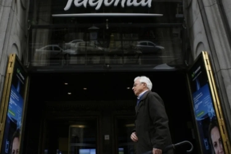 telefonica (Reuters/Juan Medina)