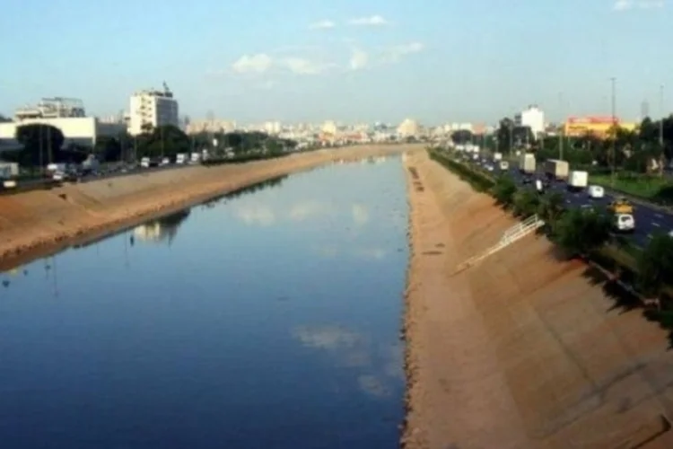 agua (Wikimedia Commons)