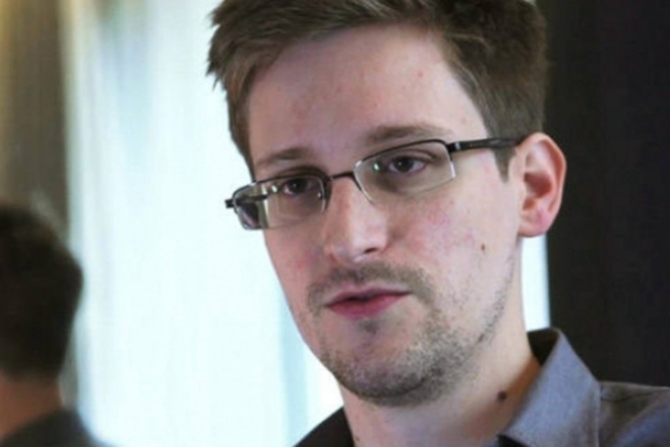 CPI da Espionagem pedirá para ouvir Snowden por vídeo