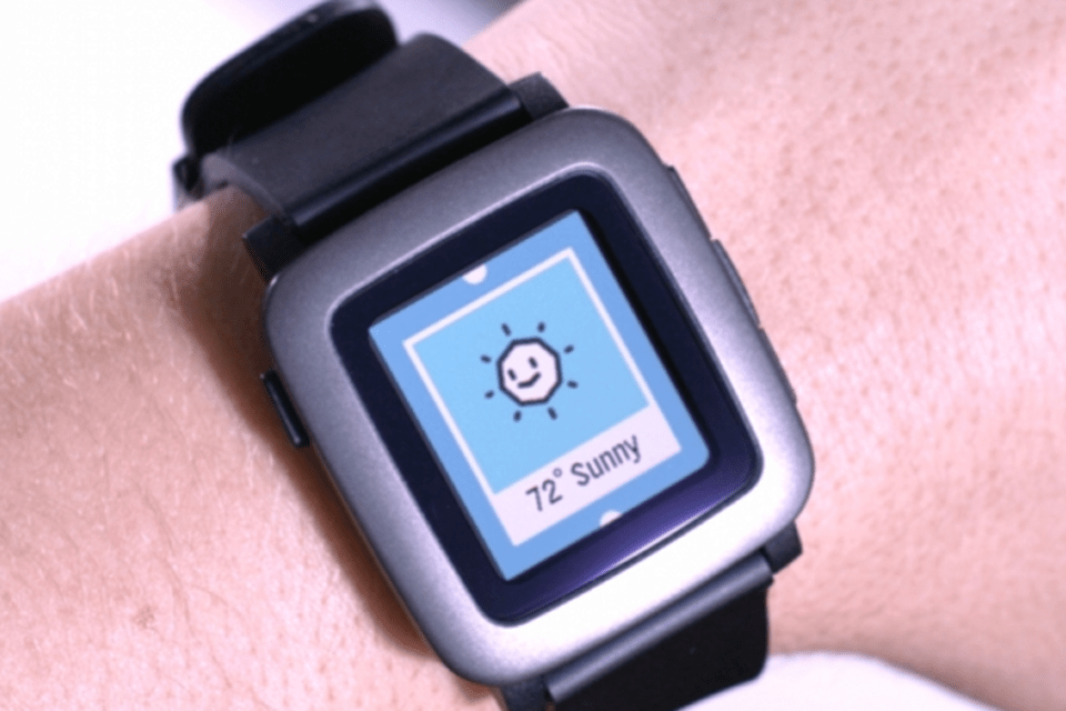 Pebble lança nova versão de seu smartwatch e bate recorde no KickStarter