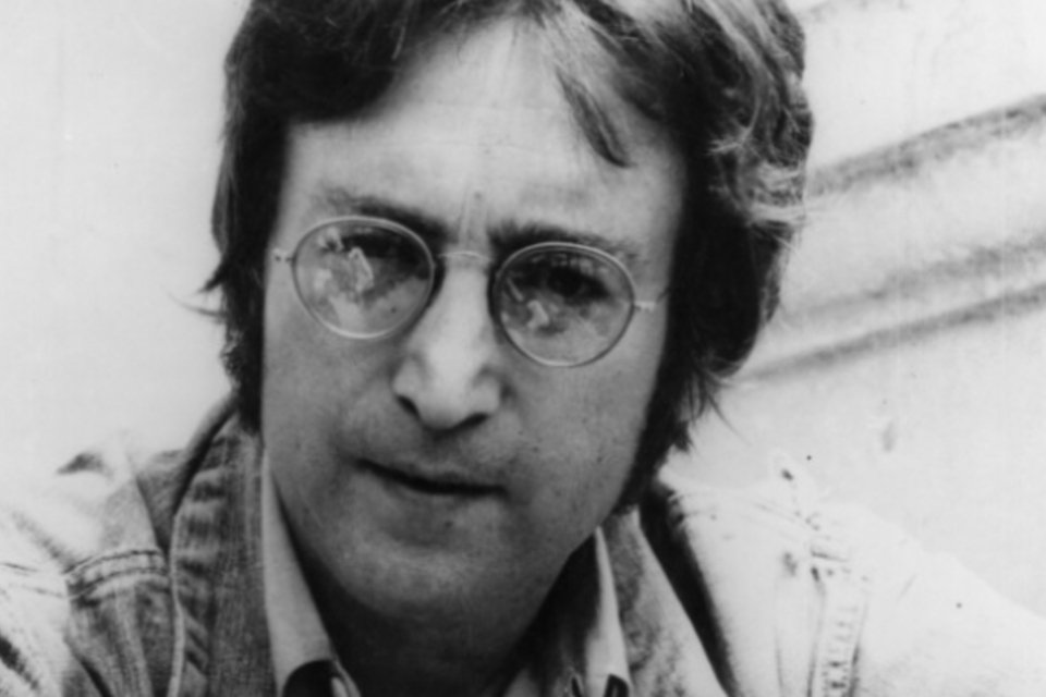 Manuscritos e desenhos de John Lennon são leiloados por US$2,9 mi