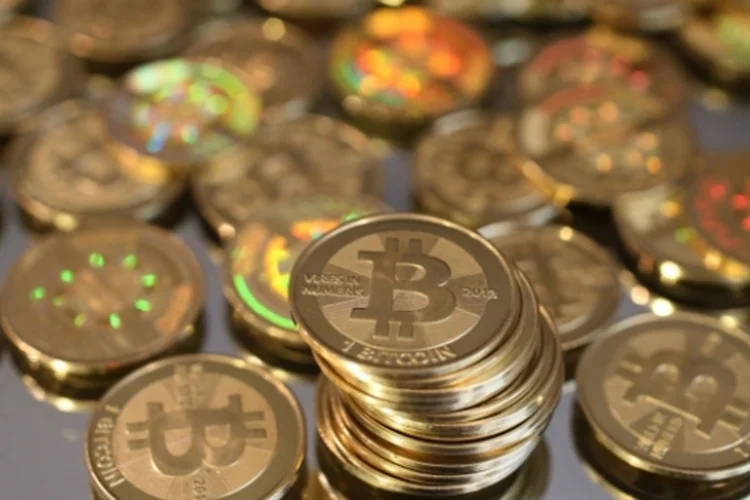 Bitcoin: Paraguai é destino de brasileiros que mineram bitcoin (foto/Getty Images)