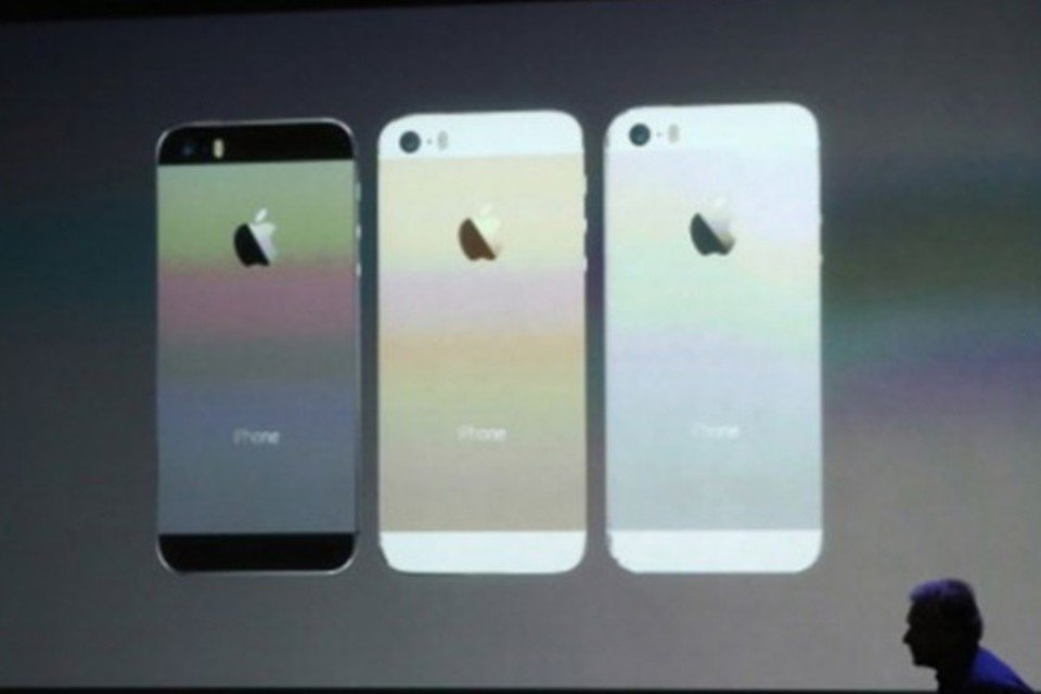 Apple apresenta iPhone 5S e iPhone 5C
