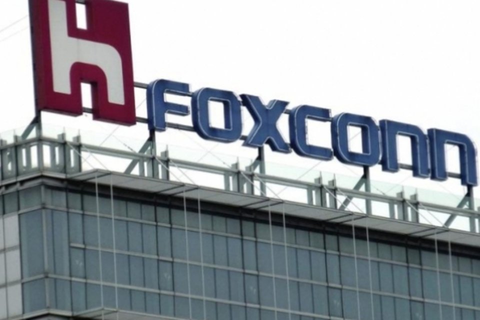 Cerca de mil empregados da Foxconn entram em greve devido a baixos salários