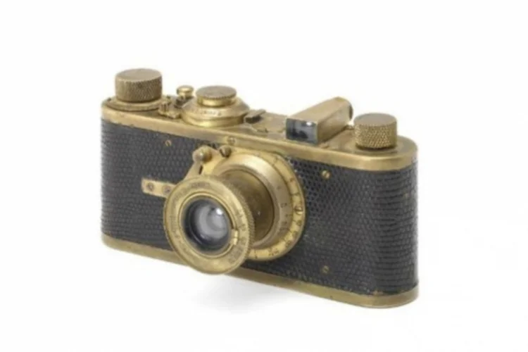 Leica ouro (afp.com / BONHAMS)