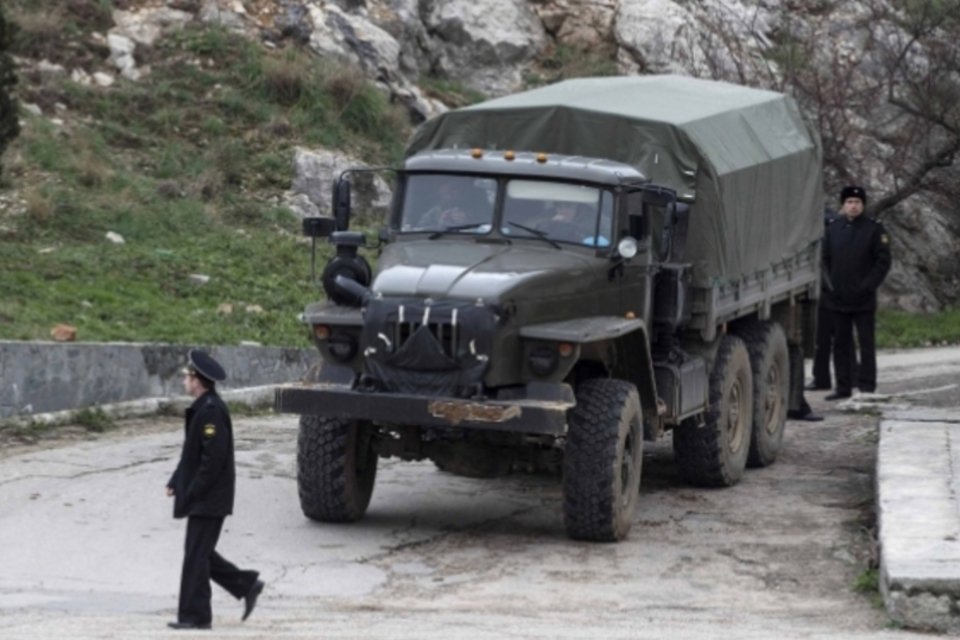 Ministro ucraniano diz que Rússia enviou 6 mil soldados à Crimeia