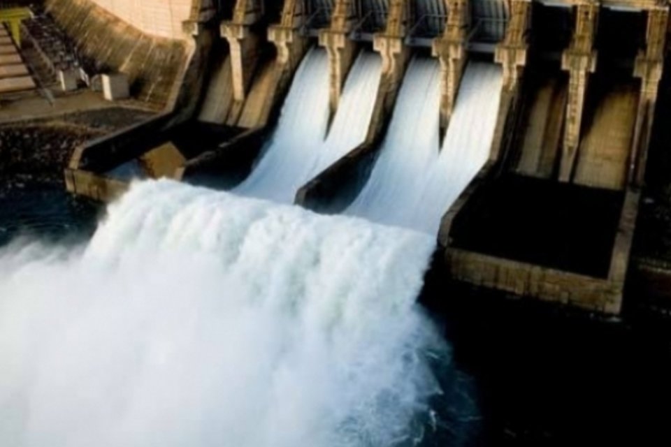 Governo estuda reduzir vazão de água em hidrelétricas