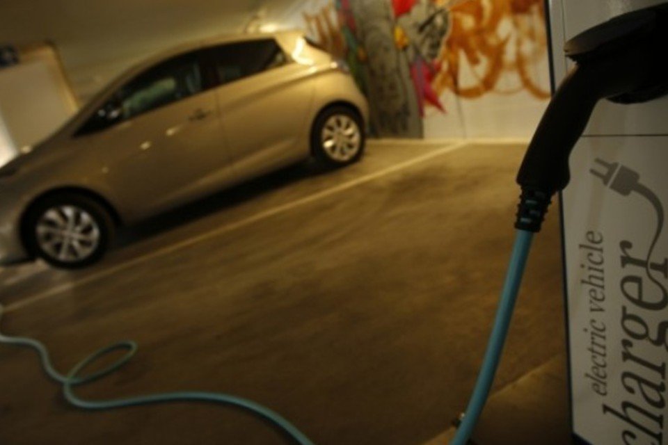 Renault-Nissan venderam 100 mil carros elétricos em junho
