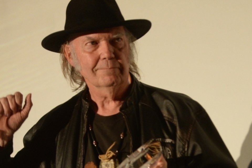 Neil Young quer salvar a floresta tropical