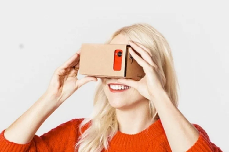Cardboard (Divulgação)