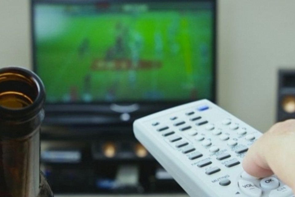 Fnac promete devolver valor pago por TVs caso Brasil ganhe a Copa