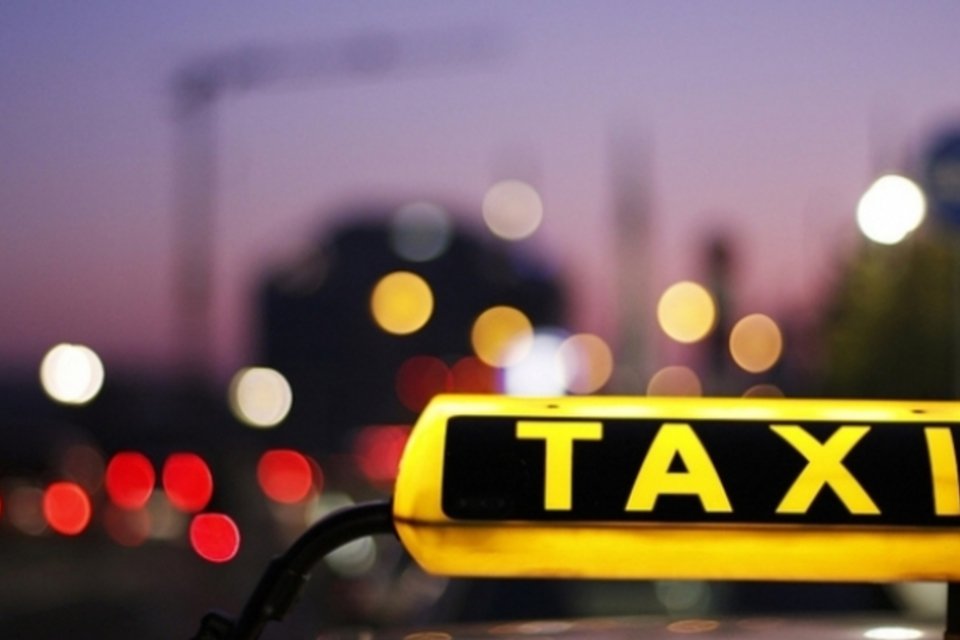 Nova York terá aplicativo para táxis de mulheres para mulheres