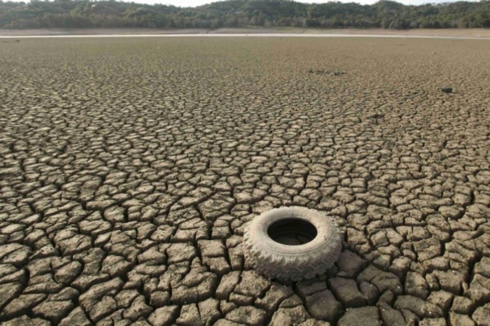 Metade do planeta pode se tornar árido em 2100, diz estudo