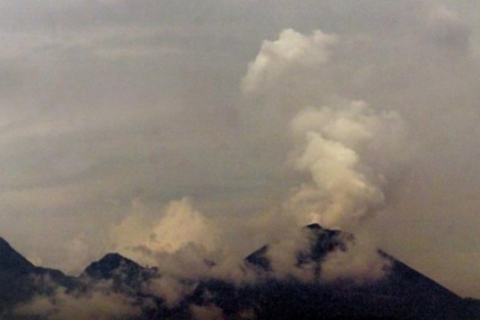 Erupção do vulcão Pacaya gera alerta de perigo na Guatemala