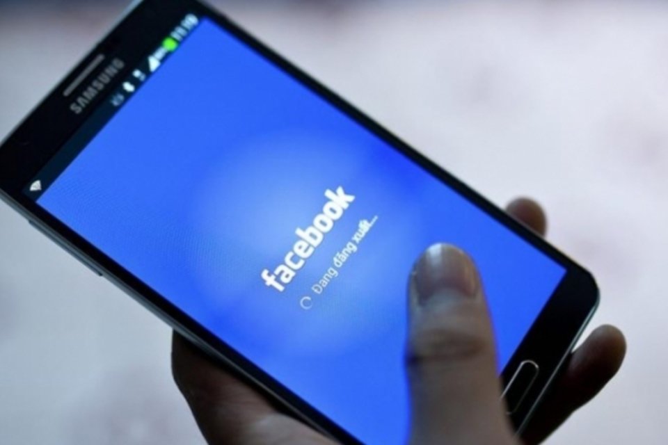 Jovem mata mulher porque ela mentiu sobre sua idade no Facebook