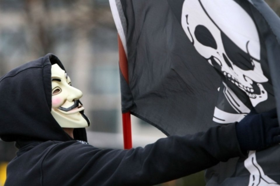 Polícia apreendeu 50 servidores em ação contra o Pirate Bay