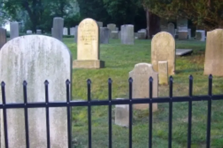Cemitério (Morguefile.com)