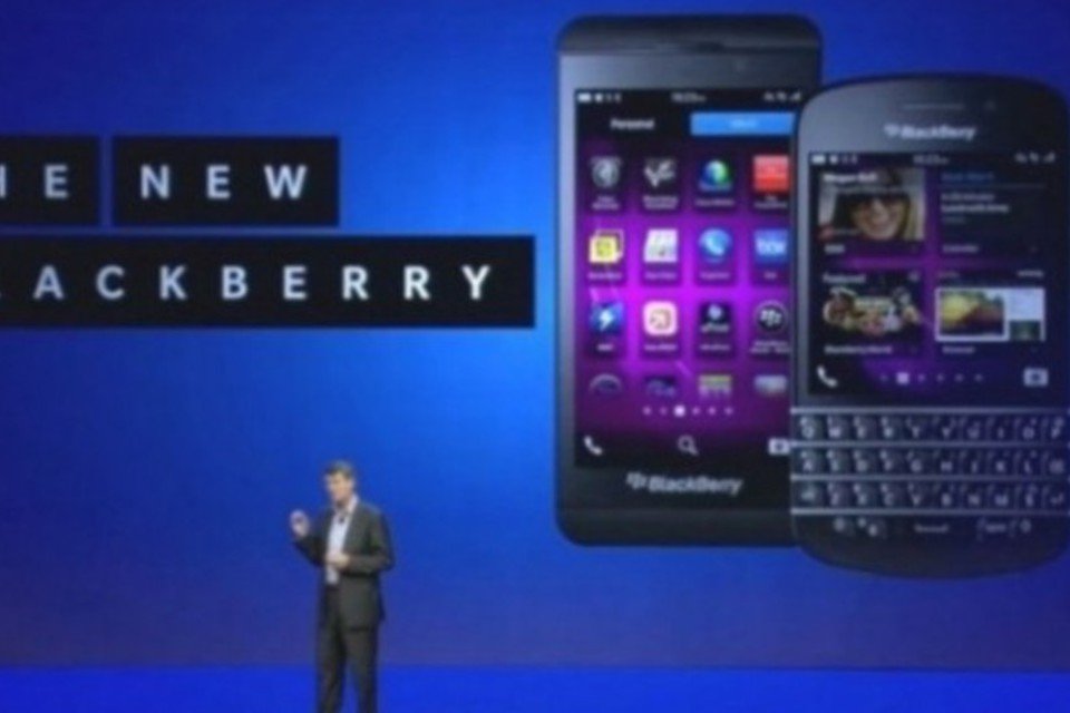 BlackBerry tem prejuízo trimestral e ações desabam