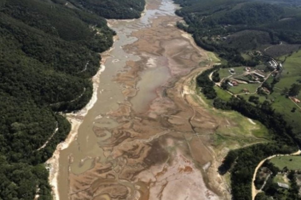 Pelo 4º dia seguido, principais reservatórios caem em SP