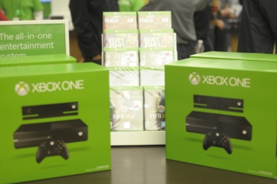 Xbox One chega a 10 mi de unidades vendidas três meses após o PS4