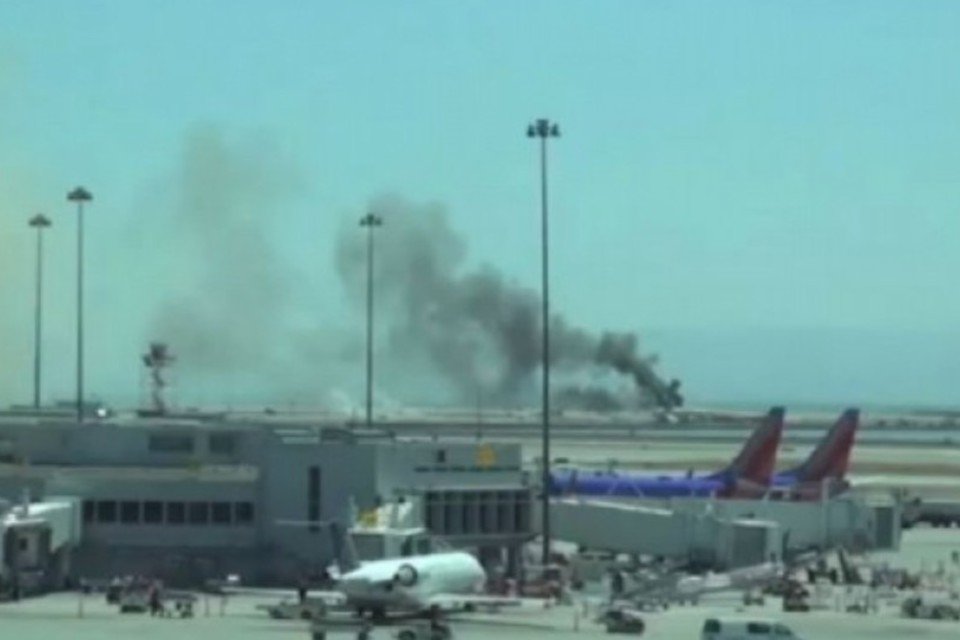 Vídeo no YouTube registra acidente de avião em São Francisco