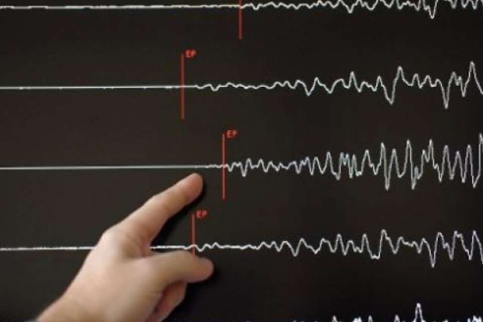 Terremoto de magnitude 6,6 sacode costa nordeste do Japão