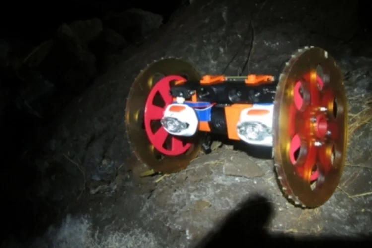 VolcanoBot 1 (NASA/JPL-Caltech)