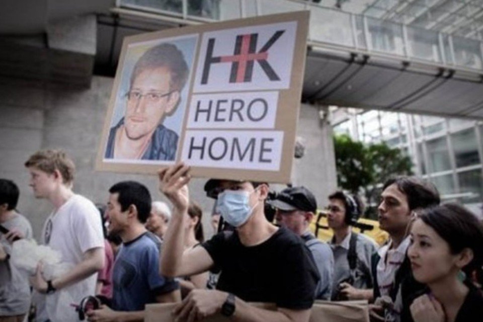 EUA insistem que Snowden deve enfrentar Justiça