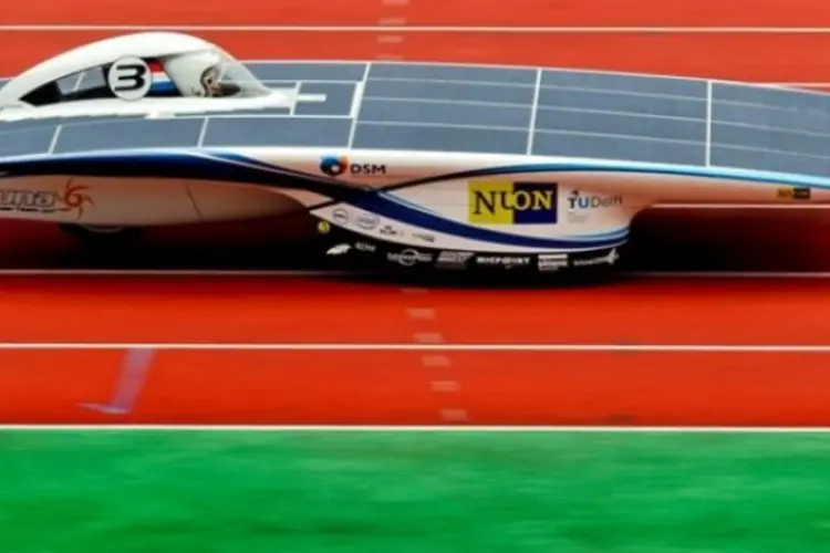 carro solar  (Koen Van Weel/EFE)