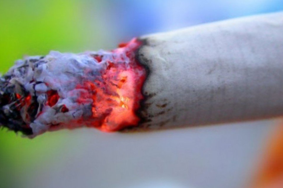 Cigarro mata quase seis mi de pessoas por ano, alerta OMS